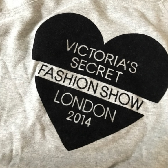 Victoria's Secret | Sweater - Picture 2 of 5